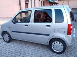 Grigio Usata 2004 Opel Agila Due volumi | 2900 € (Buon prezzo)