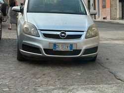 Grigio Usata 2005 Opel Zafira Monovolume | 2000 €