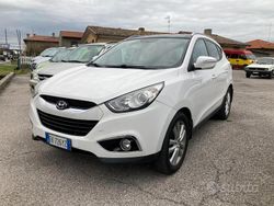 Bianco Usata 2011 Hyundai ix35 Comfort SUV | 9800 € (Molto cara)