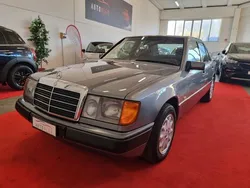 Grigio Usata 1991 Mercedes E200 Tre volumi | 7500 €