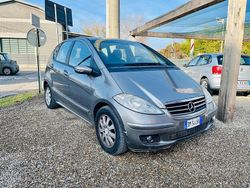 Beige Usata 2008 Mercedes A180 Tre volumi | 1800 € (Ottimo prezzo)