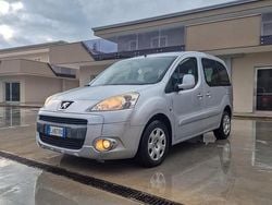 Grigio Usata 2011 Peugeot Partner Monovolume | 4500 € (Ottimo prezzo)