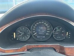 Nero Usata 2006 Mercedes CLS320 Tre volumi | 7000 € (Buon prezzo)