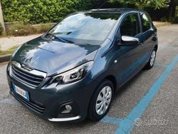 Grigio Usata 2018 Peugeot 108 Allure Tre volumi | 8000 € (Buon prezzo)