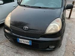Nero Usata 2002 Toyota Yaris Verso Monovolume | 1200 €