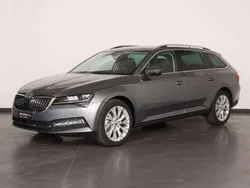 Grigio graphite Usata 2023 Skoda Superb Style Station wagon | 31.900 € (Buon prezzo)