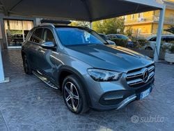 Grigio selenite Usata 2022 Mercedes GLE300 Premium Tre volumi | 45.800 € (Super prezzo)