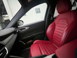 Nero Usata 2022 Alfa Romeo Giulia Veloce Tre volumi | 37.000 € (Cara)