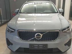 Vapour grey Usata 2024 Volvo XC40 SUV | 31.300 € (Buon prezzo)