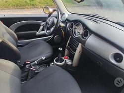 Nero Usata 2005 Mini Cooper Due volumi | 2500 € (Buon prezzo)