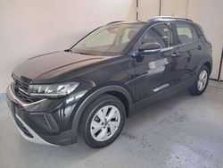 Nero Usata 2024 VW T-Cross Life SUV | 23.800 € (Buon prezzo)