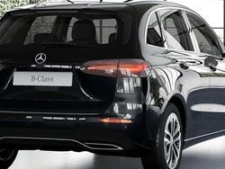 Nero Usata 2024 Mercedes B180 Advanced Monovolume | 30.900 € (Buon prezzo)