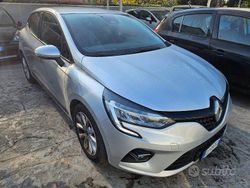 Grigio metallizzato Usata 2020 Renault Clio V Business Tre volumi | 12.000 € (Buon prezzo)