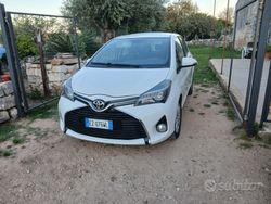 Bianco Usata 2015 Toyota Yaris | 7800 €