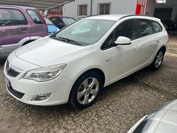 Bianco Usata 2012 Opel Astra Station wagon | 5900 € (Molto cara)
