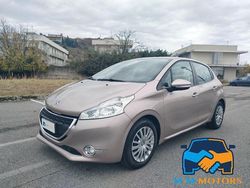 Rosa Usata 2012 Peugeot 208 Active Due volumi | 6900 € (Buon prezzo)