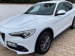 Bianco Usata 2018 Alfa Romeo Stelvio Super SUV | 19.700 € (Buon prezzo)