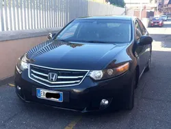 Usata 2010 Honda Accord Exclusive Tre volumi | 9600 €