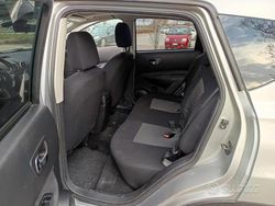 Usata 2011 Nissan Qashqai SUV | 7000 € (Cara)