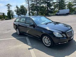 Usata 1998 Mercedes E220 Station wagon | 5999 €