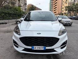 Bianco Usata 2022 Ford Kuga SUV | 19.000 €