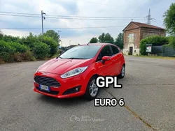 Rosso Usata 2016 Ford Fiesta Titanium Due volumi | 4950 € (Buon prezzo)