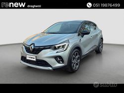 Grigio Usata 2023 Renault Captur Techno SUV | 18.900 € (Buon prezzo)