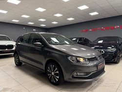 Grigio Usata 2016 VW Polo Comfortline Tre volumi | 7900 € (Ottimo prezzo)