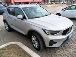 Grigio Usata 2022 Volvo XC40 Core SUV | 27.000 € (Buon prezzo)
