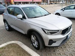 Grigio Usata 2022 Volvo XC40 Core SUV | 24.300 € (Super prezzo)