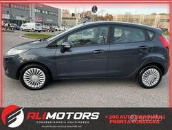 Grigio Usata 2010 Ford Fiesta Titanium Tre volumi | 4400 € (Buon prezzo)