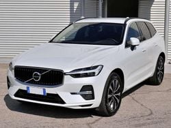 Bianco Usata 2022 Volvo XC60 Core SUV | 31.000 € (Buon prezzo)