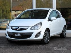Bianco Usata 2013 Opel Corsa Tre volumi | 5450 € (Buon prezzo)