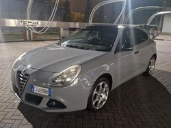 Grigio Usata 2011 Alfa Romeo Giulietta Exclusive Due volumi | 6800 € (Ottimo prezzo)
