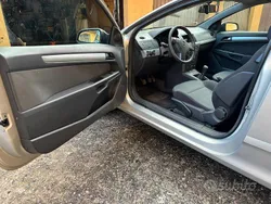 Usata 2006 Opel Astra GTC Coupé | 4000 €