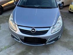 Grigio Usata 2010 Opel Corsa Club Tre volumi | 3800 € (Buon prezzo)