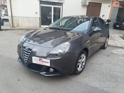 Grigio Usata 2013 Alfa Romeo Giulietta Distinctive Tre volumi | 6900 € (Buon prezzo)