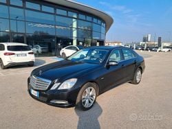 Nero Usata 2012 Mercedes E200 Executive Tre volumi | 11.000 €