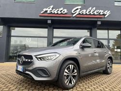 Grigio Usata 2020 Mercedes GLA250 SUV | 31.000 € (Buon prezzo)