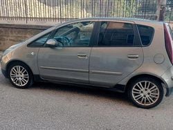 Usata 2008 Mitsubishi Colt Tre volumi | 2500 €