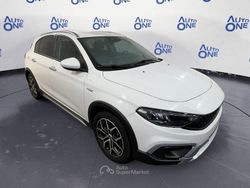 Bianco Usata 2023 Fiat Tipo Cross Tre volumi | 12.500 € (Ottimo prezzo)