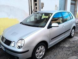 Grigio Usata 2004 VW Polo Tre volumi | 3800 € (Cara)