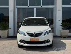 Bianco Usata 2023 Lancia Ypsilon Gold Due volumi | 14.500 € (Cara)