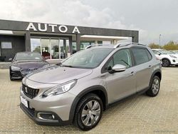 Grigio Usata 2019 Peugeot 2008 Signature Sky SUV | 11.600 € (Buon prezzo)