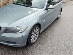 Grigio Usata 2006 BMW 320 Station wagon | 1700 € (Buon prezzo)