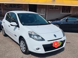 Bianco Usata 2012 Renault Clio IV Tre volumi | 3700 € (Ottimo prezzo)