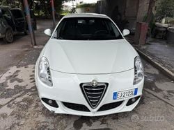 Bianco Usata 2011 Alfa Romeo Giulietta Due volumi | 5350 € (Ottimo prezzo)