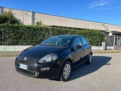 Blu/azzurro Usata 2014 Fiat Punto Lounge Tre volumi | 3999 € (Ottimo prezzo)