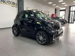Nero(met.) Usata 2018 Smart ForTwo Cabrio Brabus Cabrio | 24.990 € (Cara)