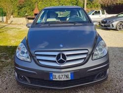 Grigio Usata 2007 Mercedes B200 Monovolume | 4000 € (Buon prezzo)